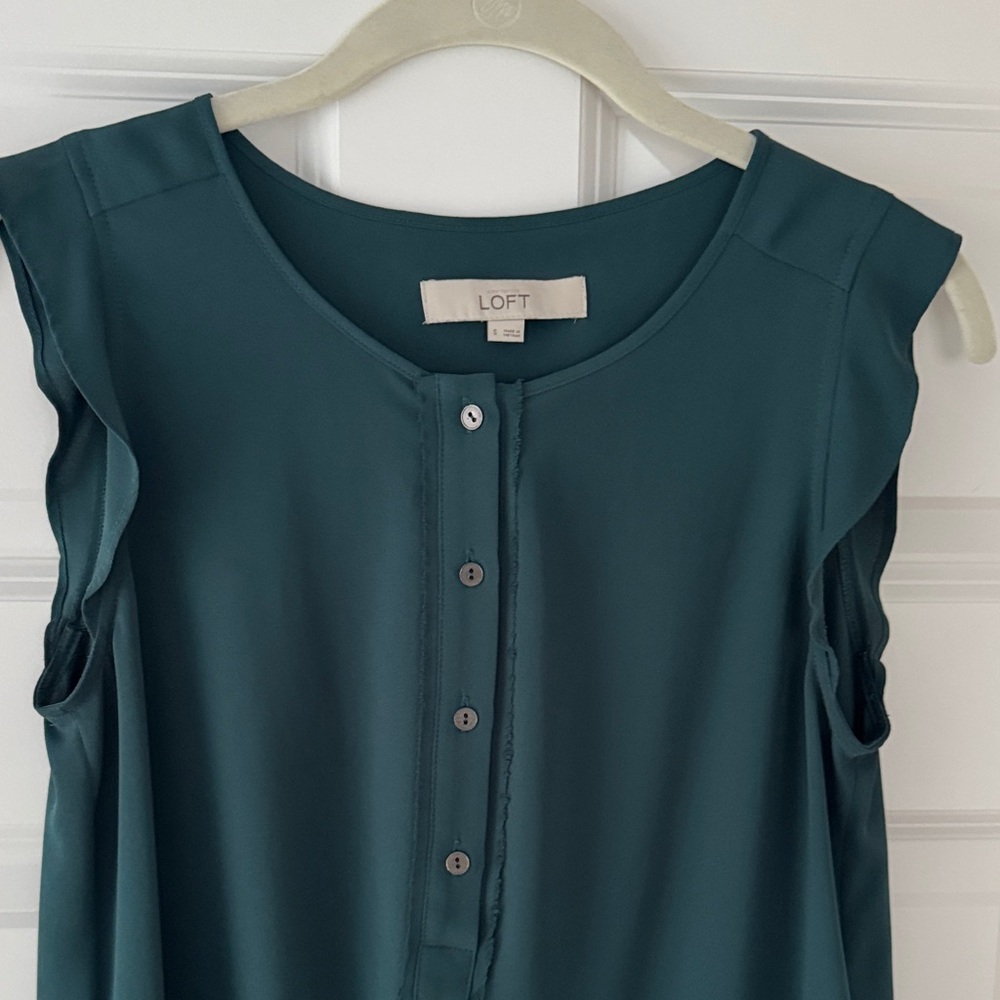 LOFT Forest Green Sleeveless Blouse
